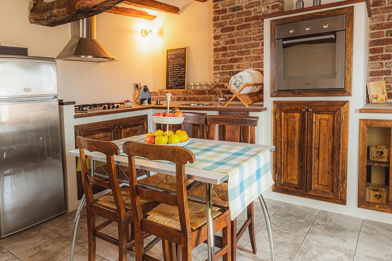 Il Giardino Sul Tetto B&B Guarene Екстериор снимка