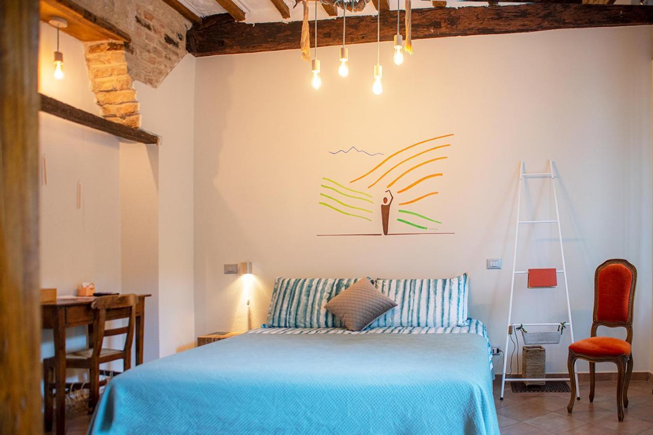 Il Giardino Sul Tetto B&B Guarene Екстериор снимка