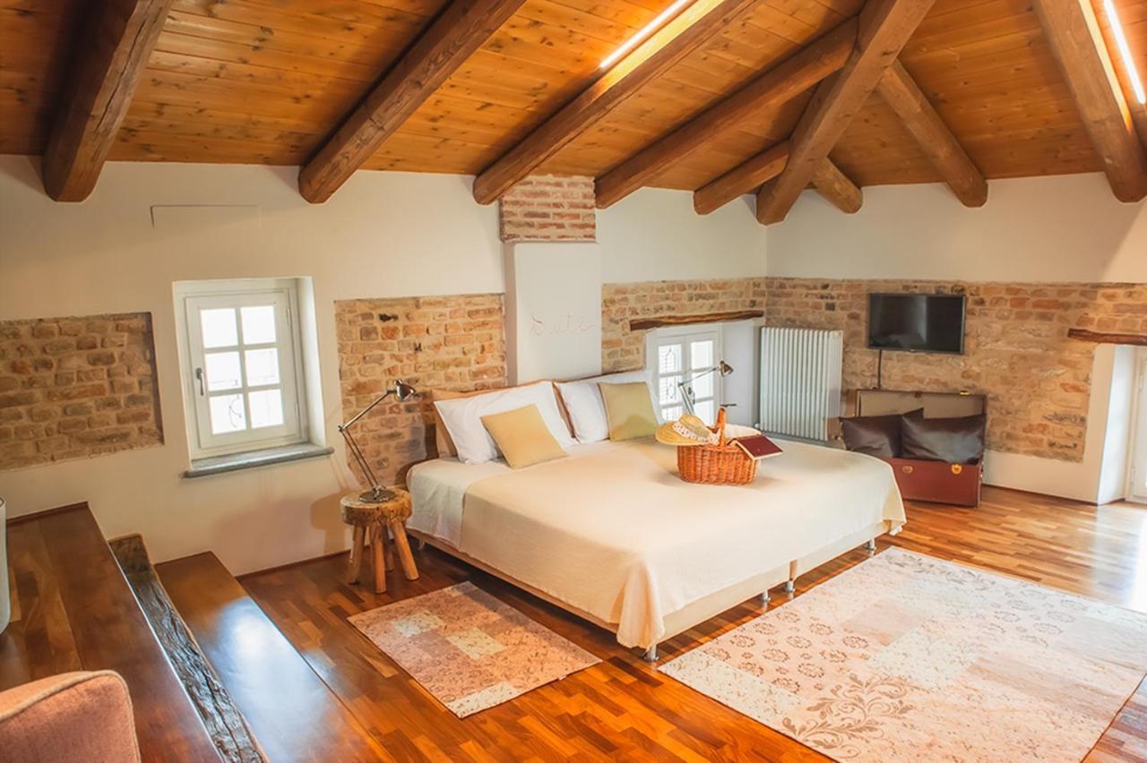 Il Giardino Sul Tetto B&B Guarene Екстериор снимка