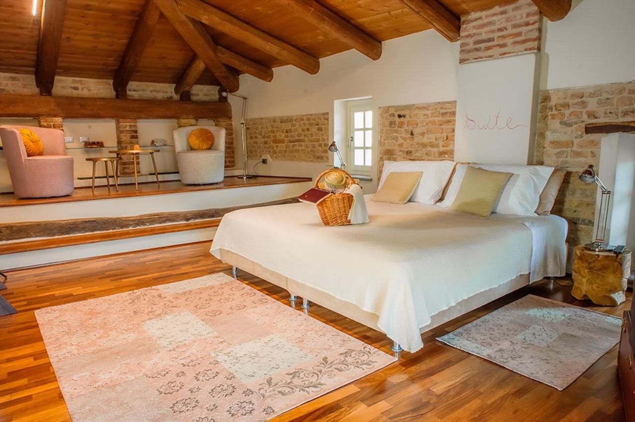 Il Giardino Sul Tetto B&B Guarene Екстериор снимка