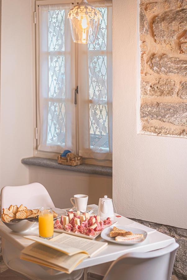 Il Giardino Sul Tetto B&B Guarene Екстериор снимка